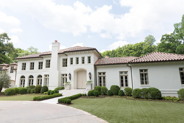 Front exterior, Atlanta Homes & Lifestyles 2020 Southeastern Designer Showhouse. Renovation by Benecki Homes, Linda MacArthur Architect, and Jason Cole of Cole Construction. Original architecture by Harrison Design. 