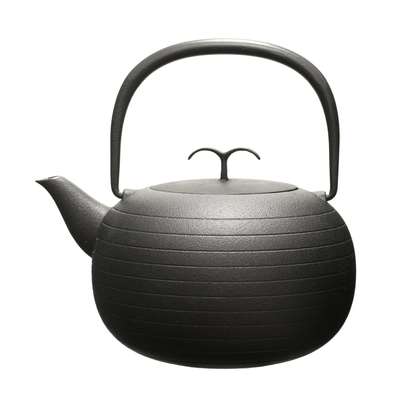 From Oigen, the Palma Teapot, designed by Jasper Morrison
