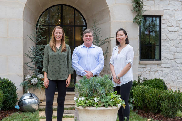 Steve Kamin of Hartstone (center), with Lucinda Bray and Kristi-Ann Wilson of Floralis Garden Design