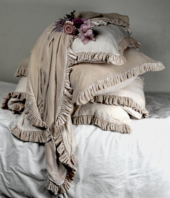 Silk velvet Ruffle and Linen accessories in Soft Nude