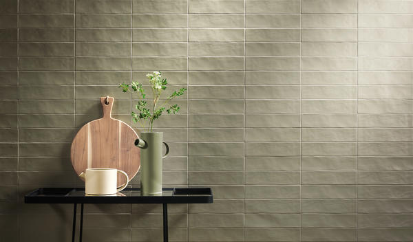 Bring a sense of nature to your next design project with Hues. Available in a wide range of mud-essence colorways, this collection is at once calming and inspiring. While straight edging gives this tile a contemporary feel, the organic surface texture nods to more artisanal roots.