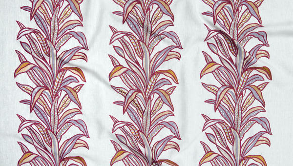 Kentia embroidered linen in Magenta