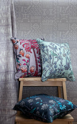 Mao Tai cloth in Lilac, Dogon wallcovering in Lilac, Mighty Jungle cotton in Lilac, Lagune and Midnight