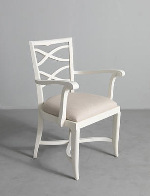 Romsey chair with arms