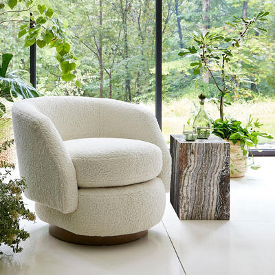 Dell swivel chair in Sherpa Natural and Onyx side table