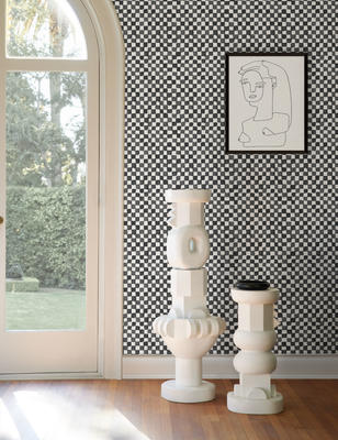 Checkerboard wallpaper and Toivo pedestals.