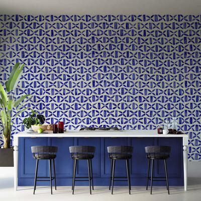Graced is inspired by worldly travel, with repetitive motifs of the ancient world instilling a sense of order and serenity. The pattern recalls Moroccan antiquity with a decorative element of hand-chiseled tiles set into plaster. 

Colorway: Blue Fonce