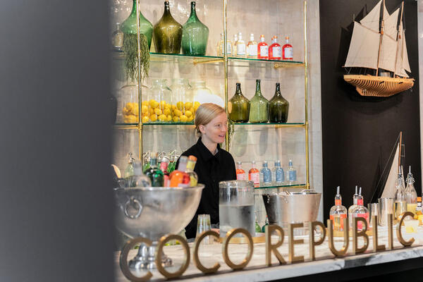 Bar featuring mocktails from Lyres