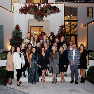 The participating interior designers of Atlanta Homes & Lifestyles’ 2023 Home for the Holidays
Showhouse benefiting Children’s Healthcare of Atlanta. Located in Buckhead’s Chastain Park,
the residence was the product of creative leads Rodolfo Castro, Pradera Group and Kit Castaldo
Design