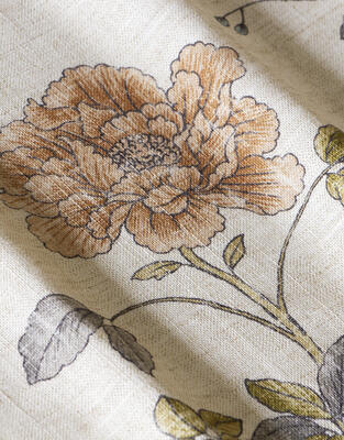 A companion to Isobel, Loulette nods to decorative chinoiserie with its fresh take on peony blossoms— traditional symbols of beauty, longevity and wealth. Romantic and airy, this modern floral is printed on a linen blend and available in three lovely colorways: Antique, Herbal and Tearose 					