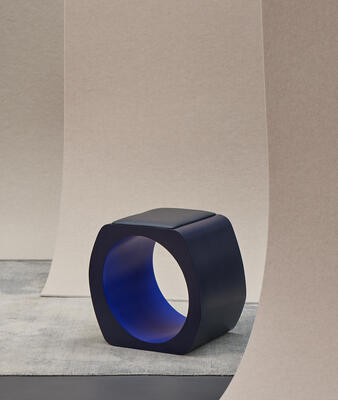 Skye stool in Navy with Ultramarine