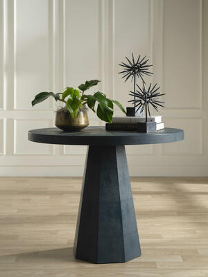 Ilana dining table 