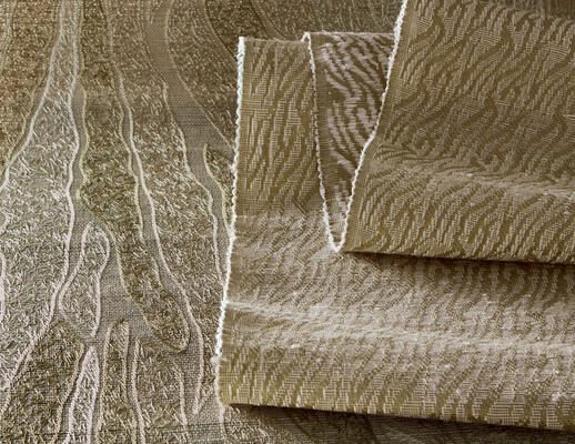 Kyma handwoven windowcovering paired with Neptunia natural wallcovering