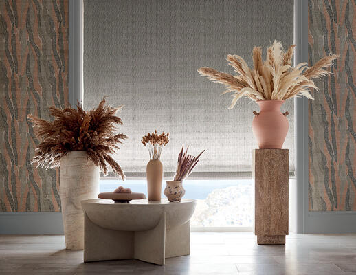 Kyma handwoven windowcovering paired with Neptunia natural wallcovering