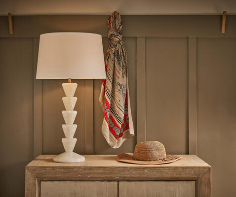 Patricia jade table lamp