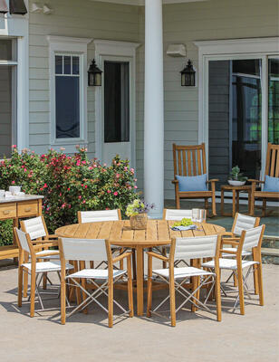 Hudson teak dining table with Campana teak director’s chair in Cloud