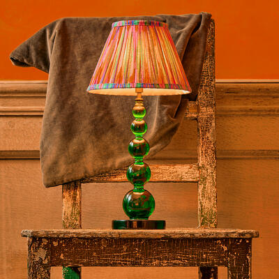 Aurora cordless table lamp in Green