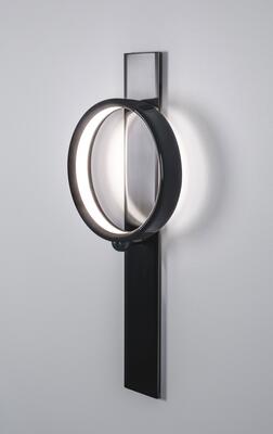 Medium vertical Grand sconce