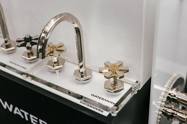 Pieces from the James collection by Watermark Designs x Barry Goralnick, shown in Polished Brass and Polished Nickel