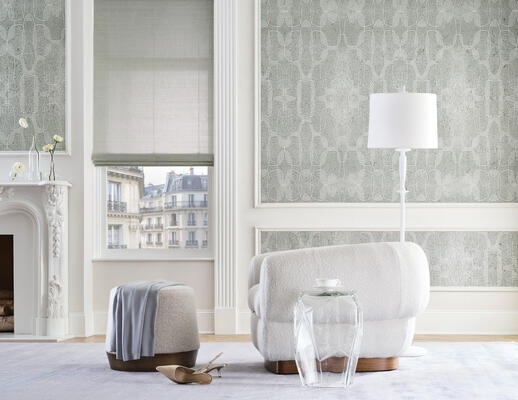 Utopia natural wallcovering paired with Retreat handwoven windowcovering
