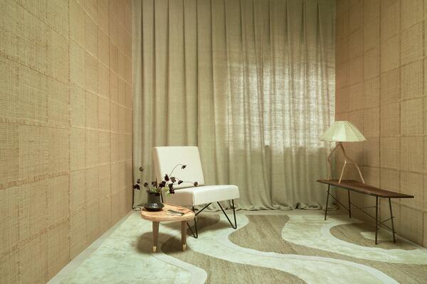 Raphia wallcovering 4 WRA 12 10; rug ATA 06 10 A