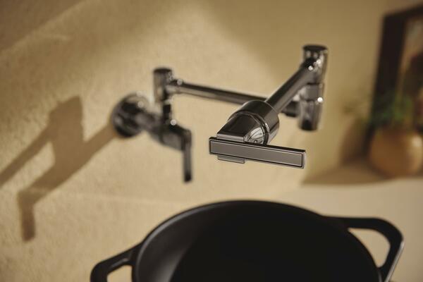 Pot filler in Brilliance Black Onyx