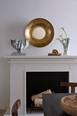 Theia mirror, Beluga vase, Orca vase