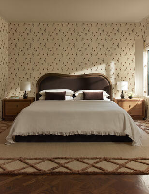 Bamonte textile string wallpaper and Clairmont handwoven jute rug