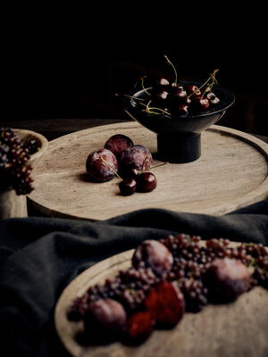 Sutton round marble tray set