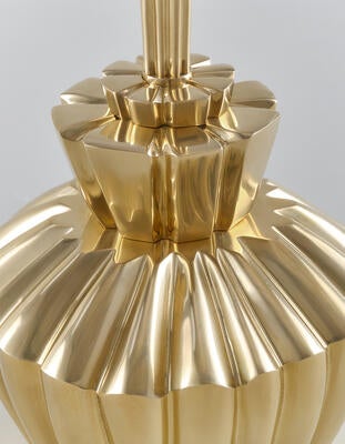 Edington table lamp: Made from solid cast brass