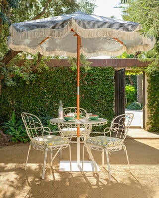 Esmeralda dining chair, Esmeralda dining table