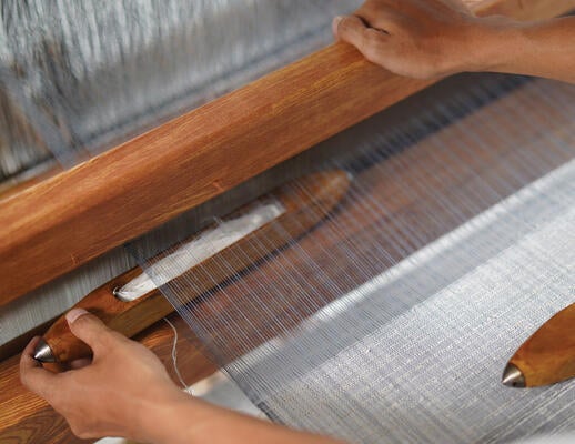 Woven-to-size grassweave Tartan in Firth on the loom