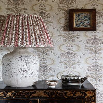 Nicole Fabre & Company Marguerite wallcovering in Truffle