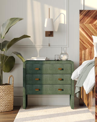 Harlow nightstand, Jada king bed, Kenya sconce