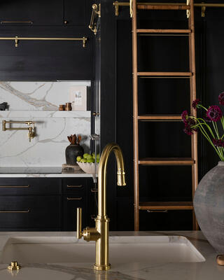 Heaney pull-down kitchen faucet 3190-5113 in Aged Brass 034