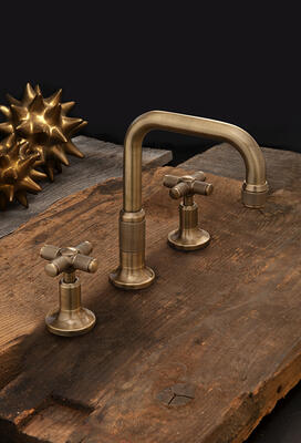 Clemens widespread lavatory faucet 3260 in Antique Brass 06