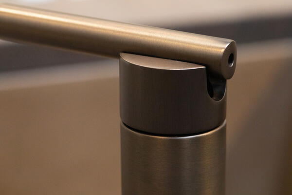 East linear kitchen bridge pull-down faucet 1500-5123 in English Bronze 07