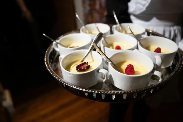 Elsie de Wolfe’s famous vanilla cup was a hit among guests