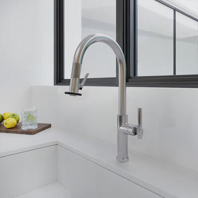 Muncy kitchen trigger-spray faucet (3290–5173) in Stainless Steel PVD (20)