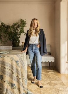 Heidi Caillier is the commitment type