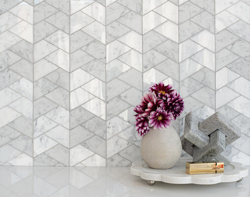 Atlantic Grand in polished and honed Carrara