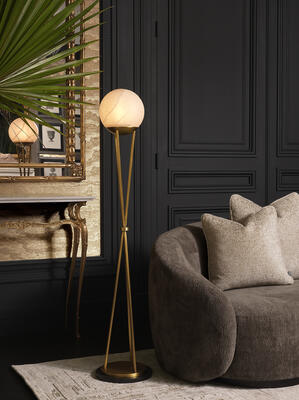 Floor lamp Izzy: Designed as both an object of function and an elemental form