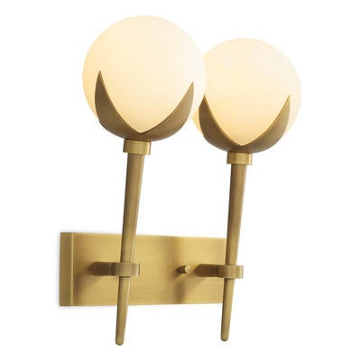 Double wall lamp Alesa: The warm brass finish complements the alabaster’s natural veining