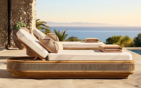 Brera adjustable chaise in premium solid teak and all-weather rope