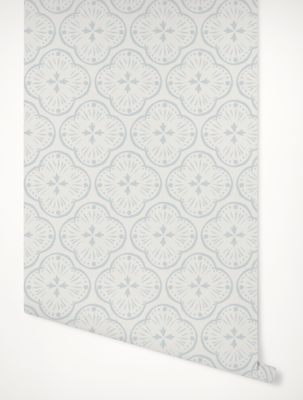 Kate wallpaper in Cloud