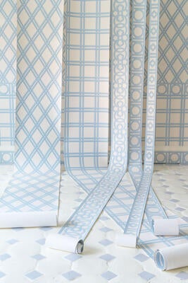 Trellina in Sky on Blanc