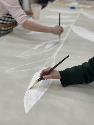 Wildflowers hand-painted wallcovering in Ecru