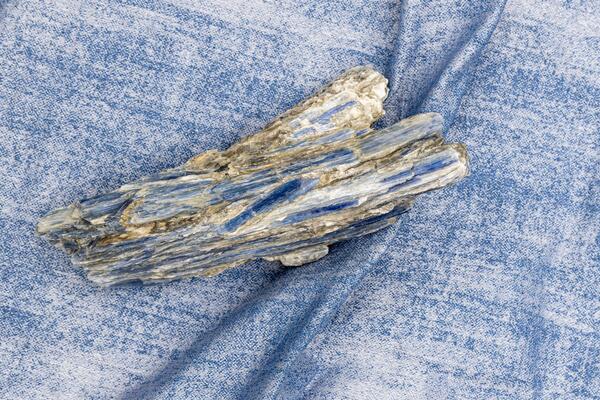 Erato in Kyanite
