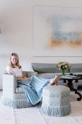 The Ivy swivel in Wilder, a beautiful coral-inspired print 