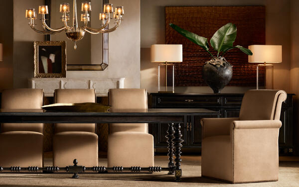 Paloma dining table in Ebony with Vendôme dining chairs